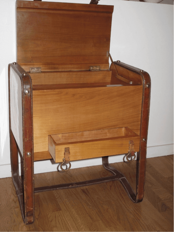 Galerie de Beyrie, New York : Jacques Adnet