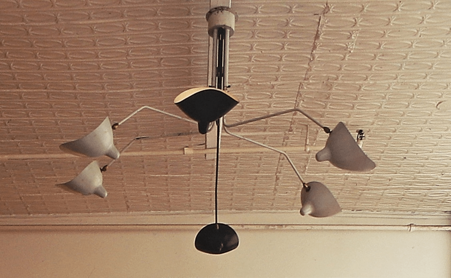 Galerie de Beyrie, New York : Serge Mouille rare black and white ceiling fixture