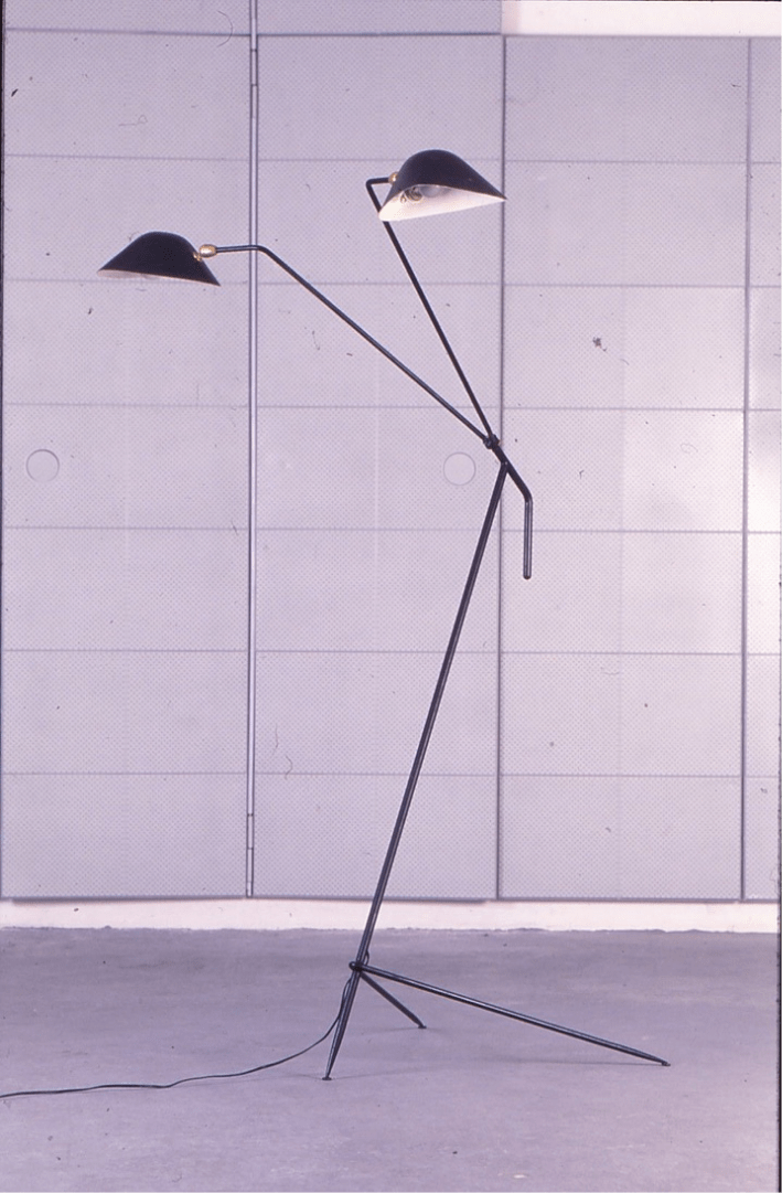 Galerie de Beyrie, New York : Serge Mouille : lampadaire à deux bras