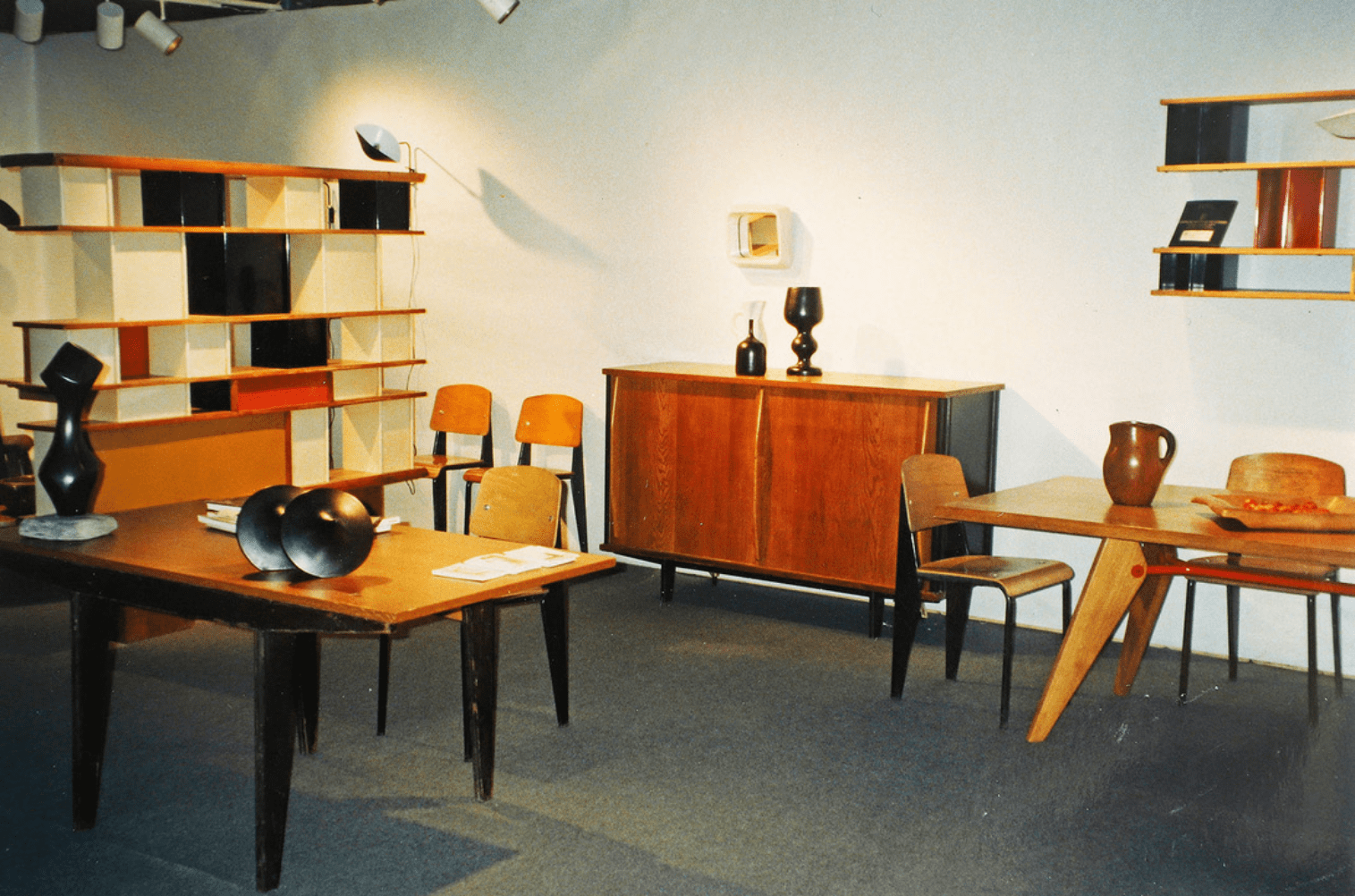 Galerie de Beyrie : Modernism Show, Park Avenue Armory, New York, 1995